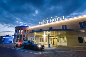 Alojamiento - Viest Hotel
