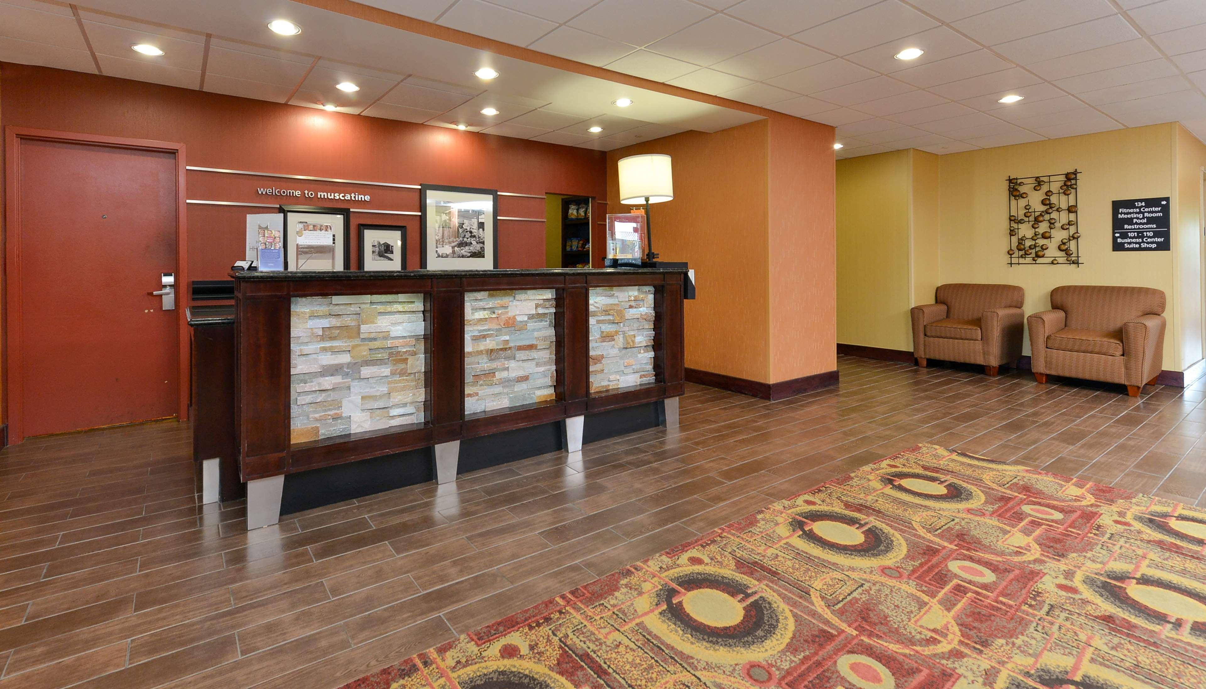 Vista Lobby Hampton Inn Muscatine