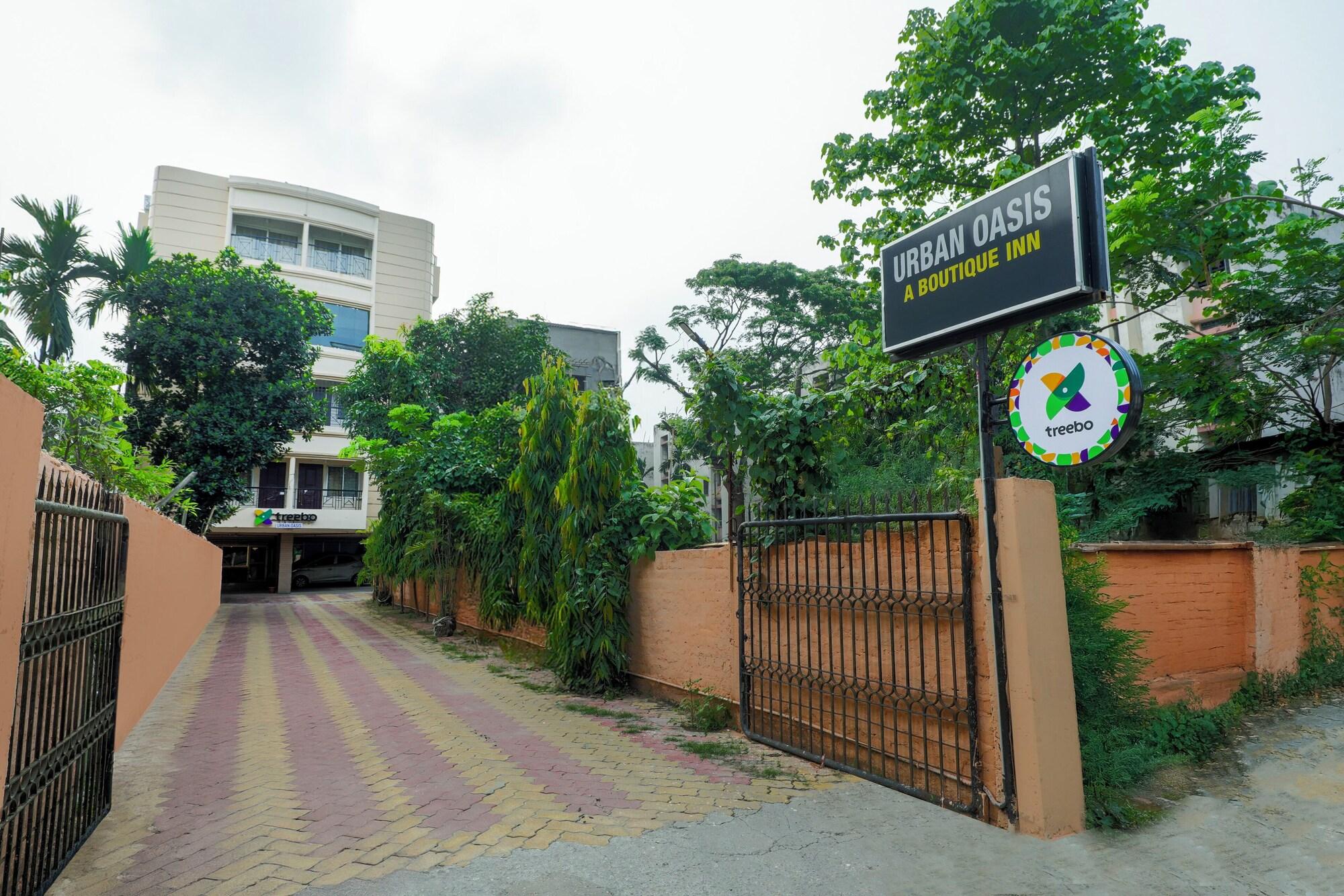 Vista Lobby Treebo Urban Oasis Inn, Sixmile