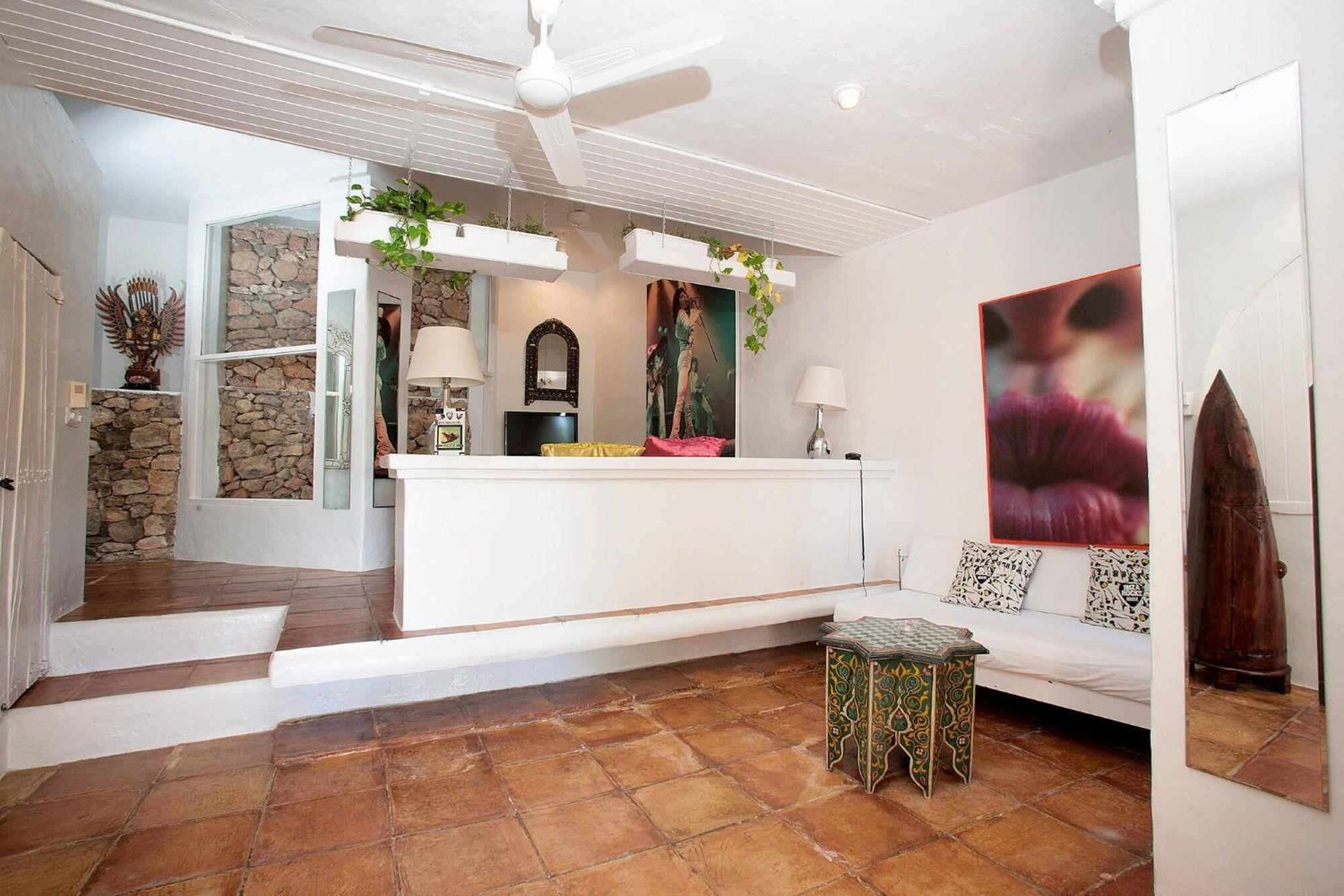 Vista Lobby Pikes Ibiza - Adults Only