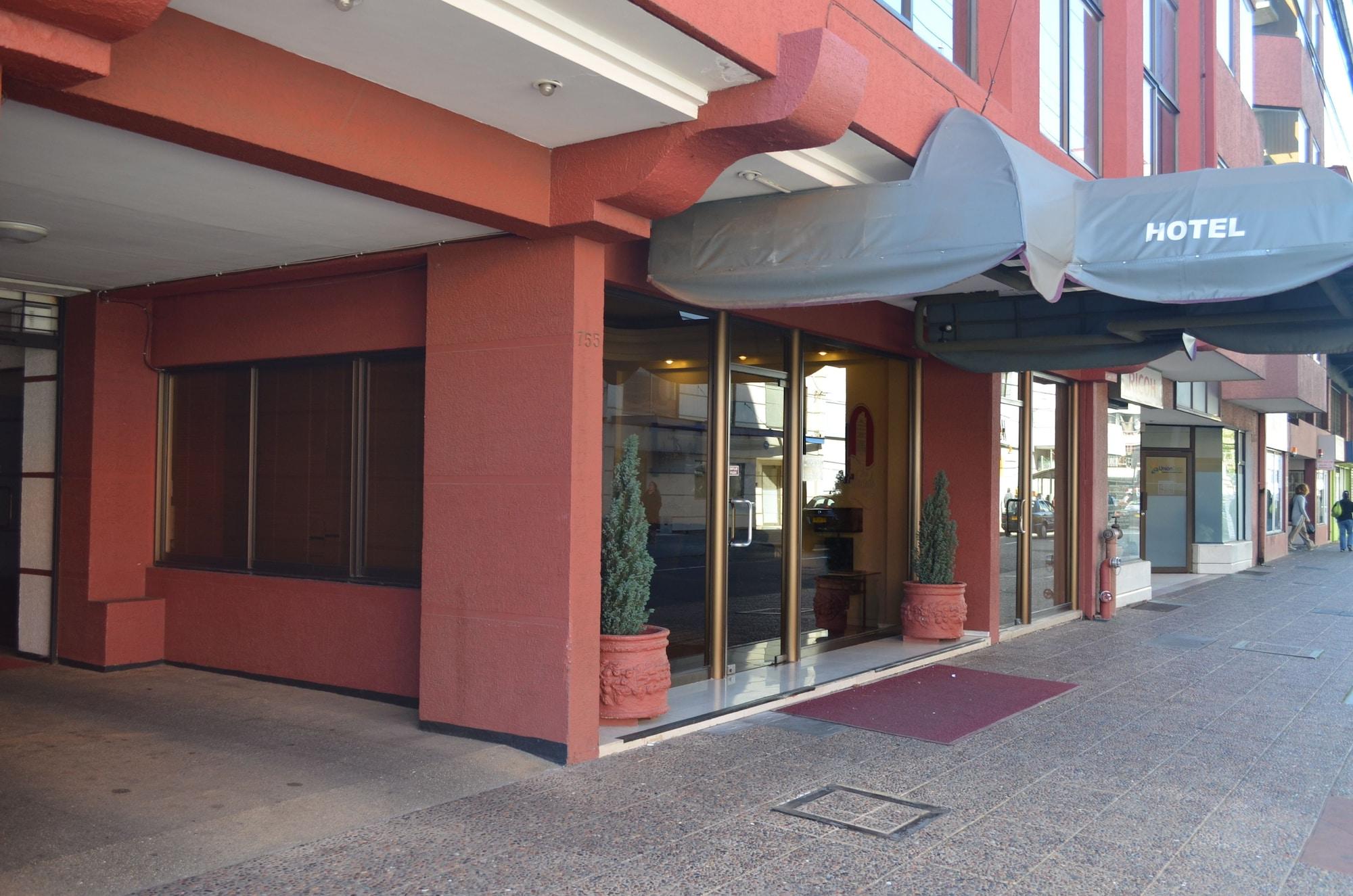 Vista Exterior Hotel Don Eduardo