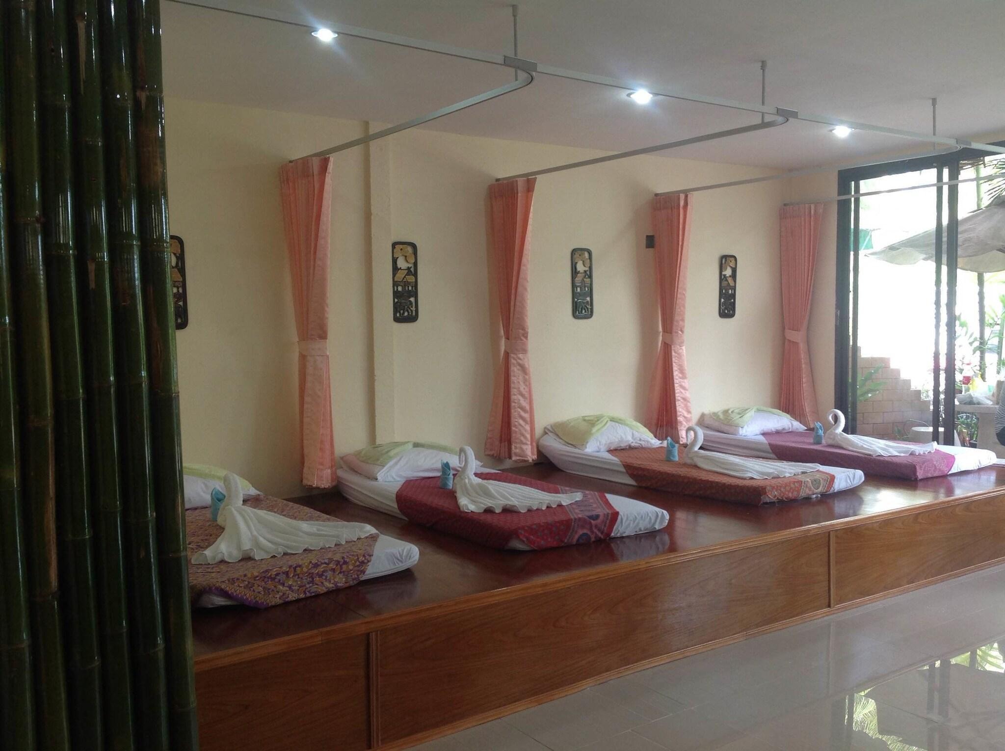 Instalaciones Recreativas Ruan Mai Naiyang Beach