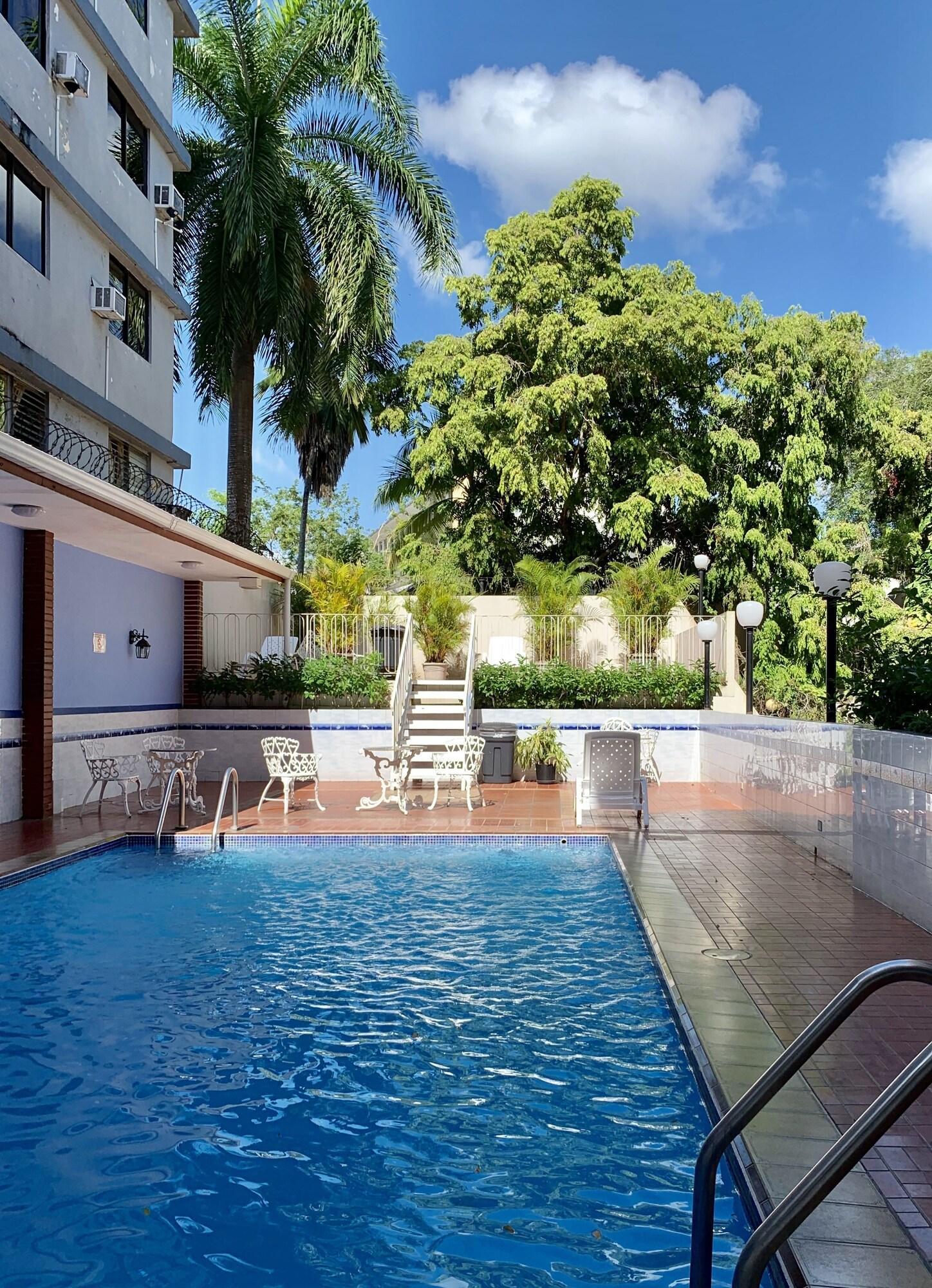 Vista Exterior Eurohotel Panama