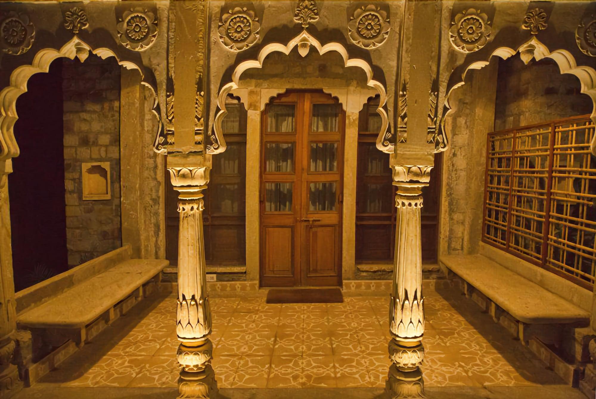 Vista Lobby Neemrana's - Deo Bagh