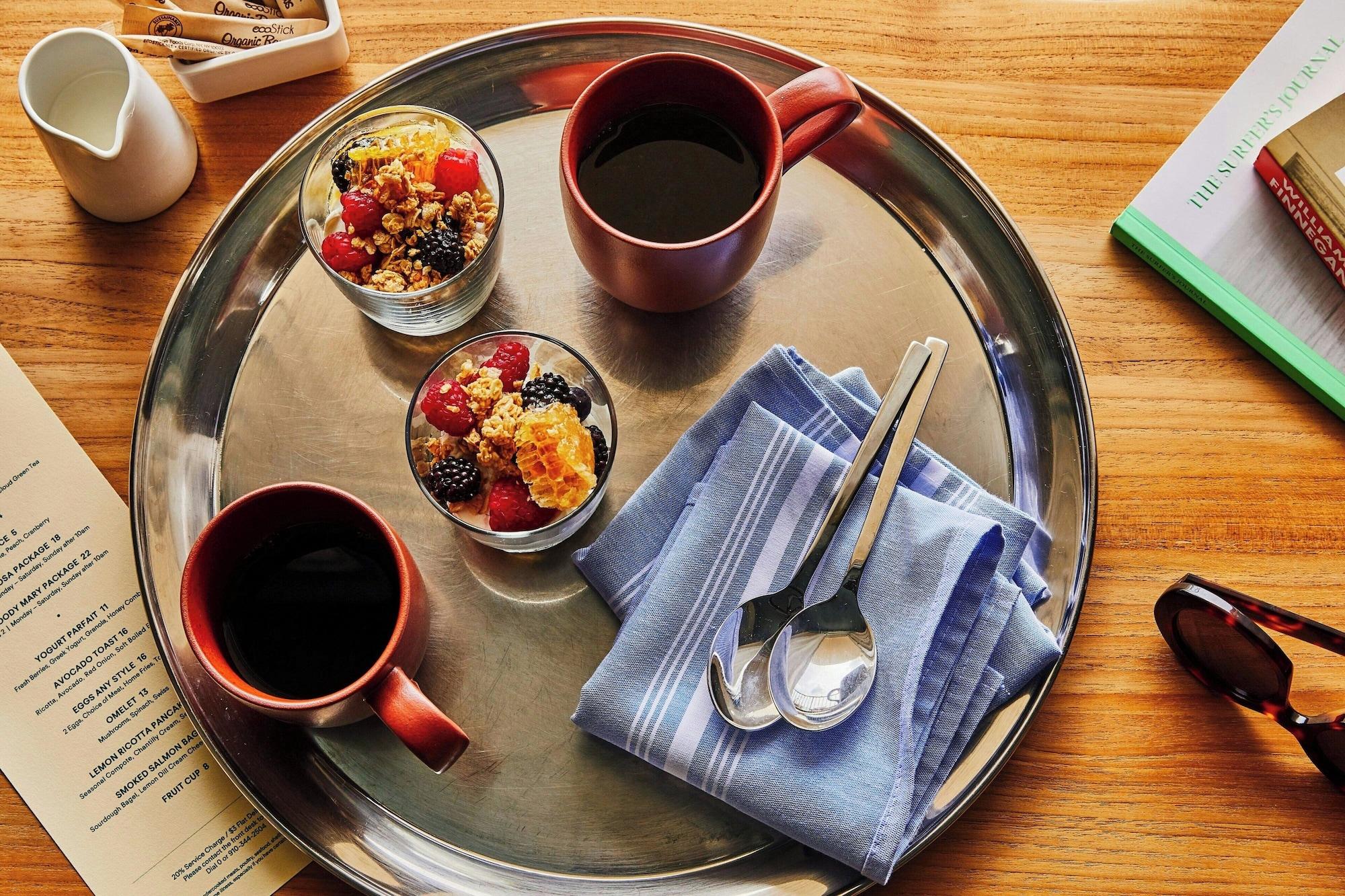 Restaurant Trailborn Surf and Sound, Outdoor Collection by Marriott Bonvoy