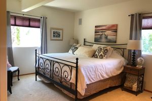 Alquiler Vacacional - Steps to golf, 2 lakes, trails, gym, sauna, pickleball, parks, 1hr to Mt Baker️