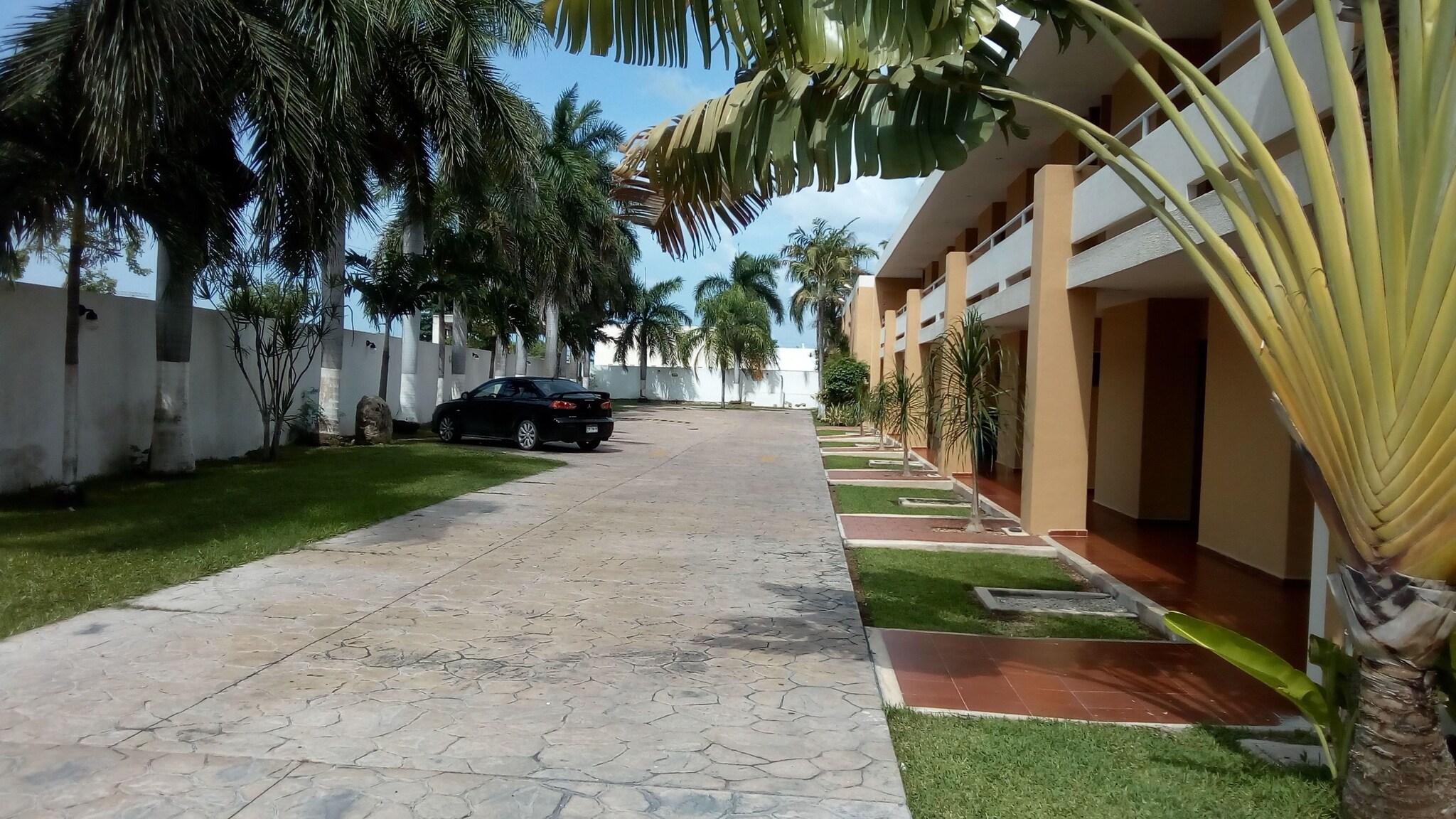 Vista Exterior TecnoHotel Mérida Norte
