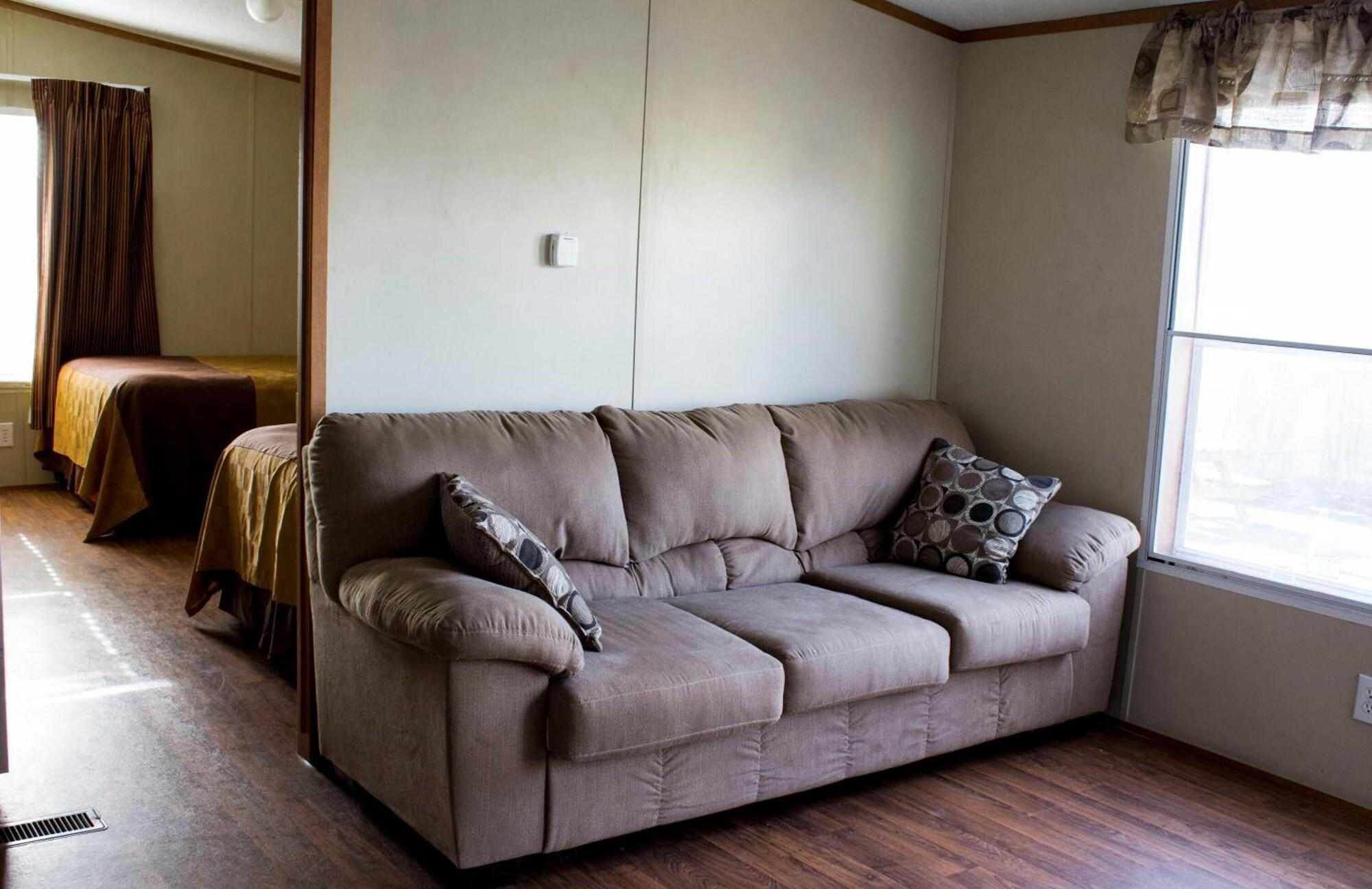 Equipamiento de Habitación Cotulla Homes