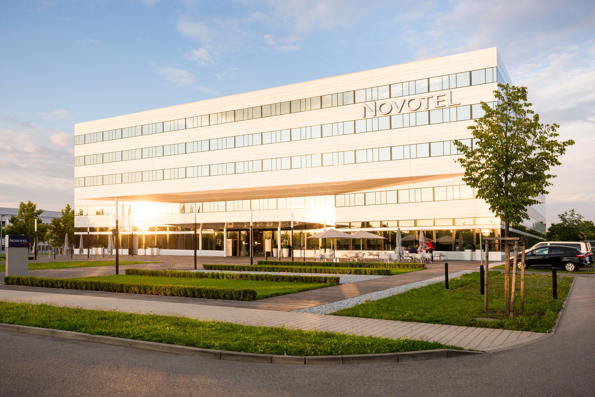 Vista Exterior Novotel München Airport