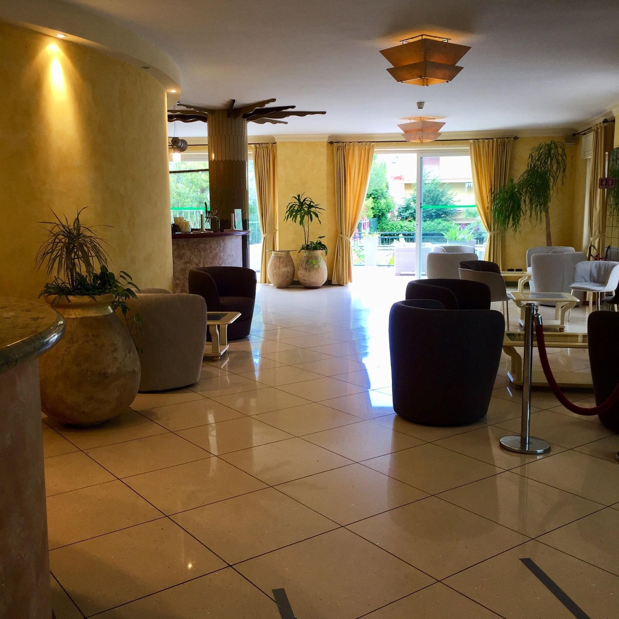 Vista Lobby Hotel Garden