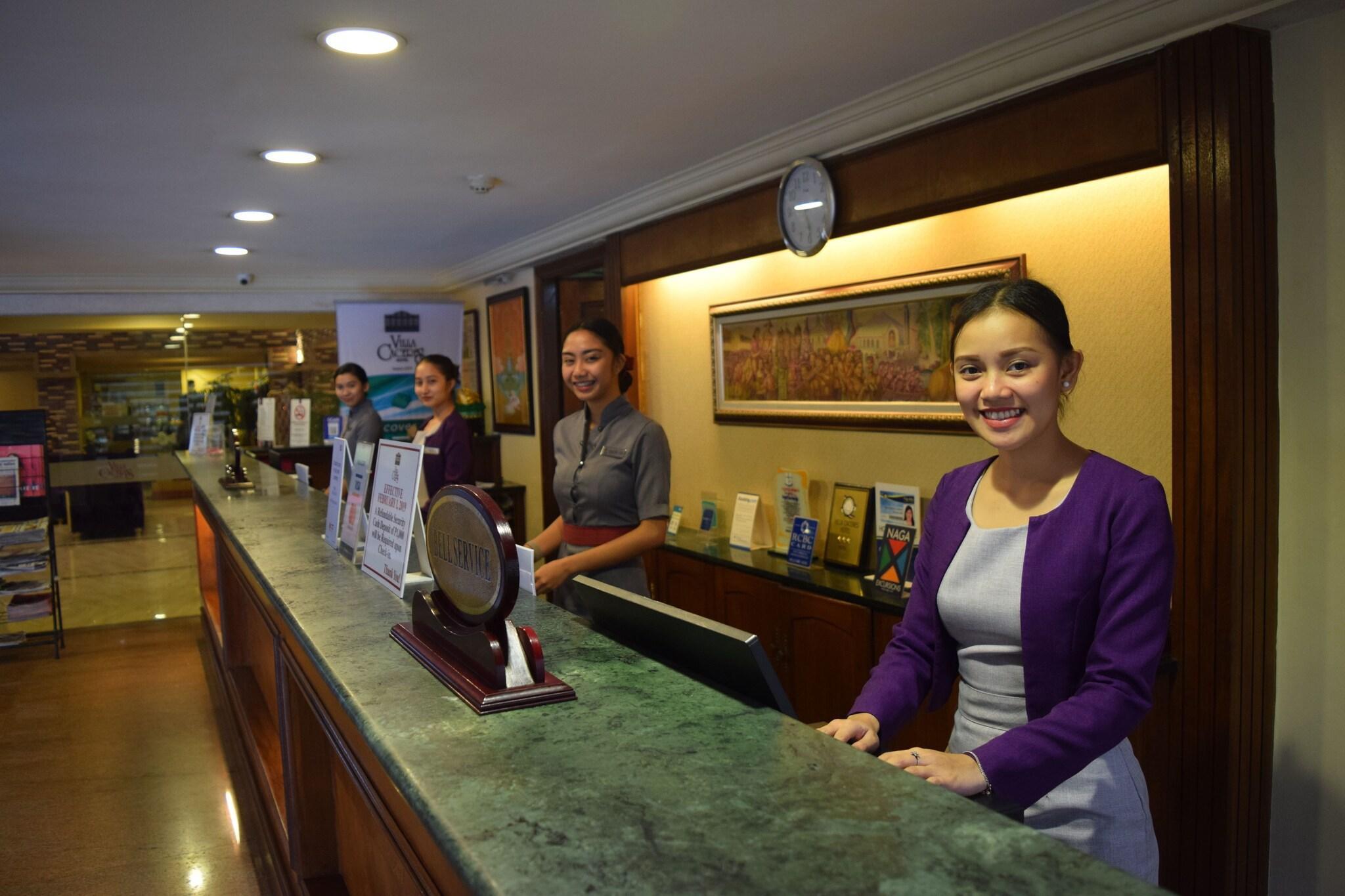 Vista Lobby Villa Caceres Hotel