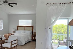 Alquiler Vacacional - Lovely Studio steps from the beach. Optional golf car rent