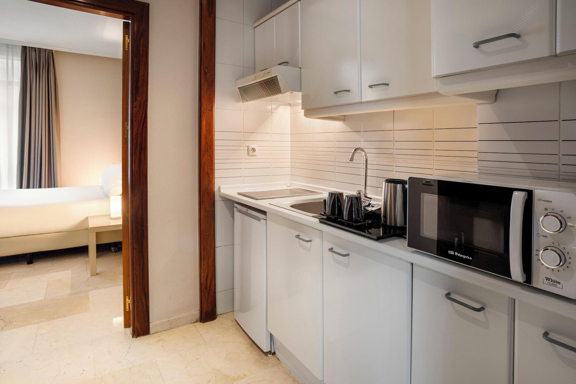 Equipamiento de Habitación Sercotel Togumar