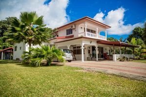 Alojamiento - The Orchard Holiday Home