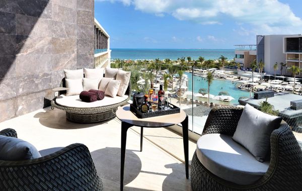 Cancún Premium