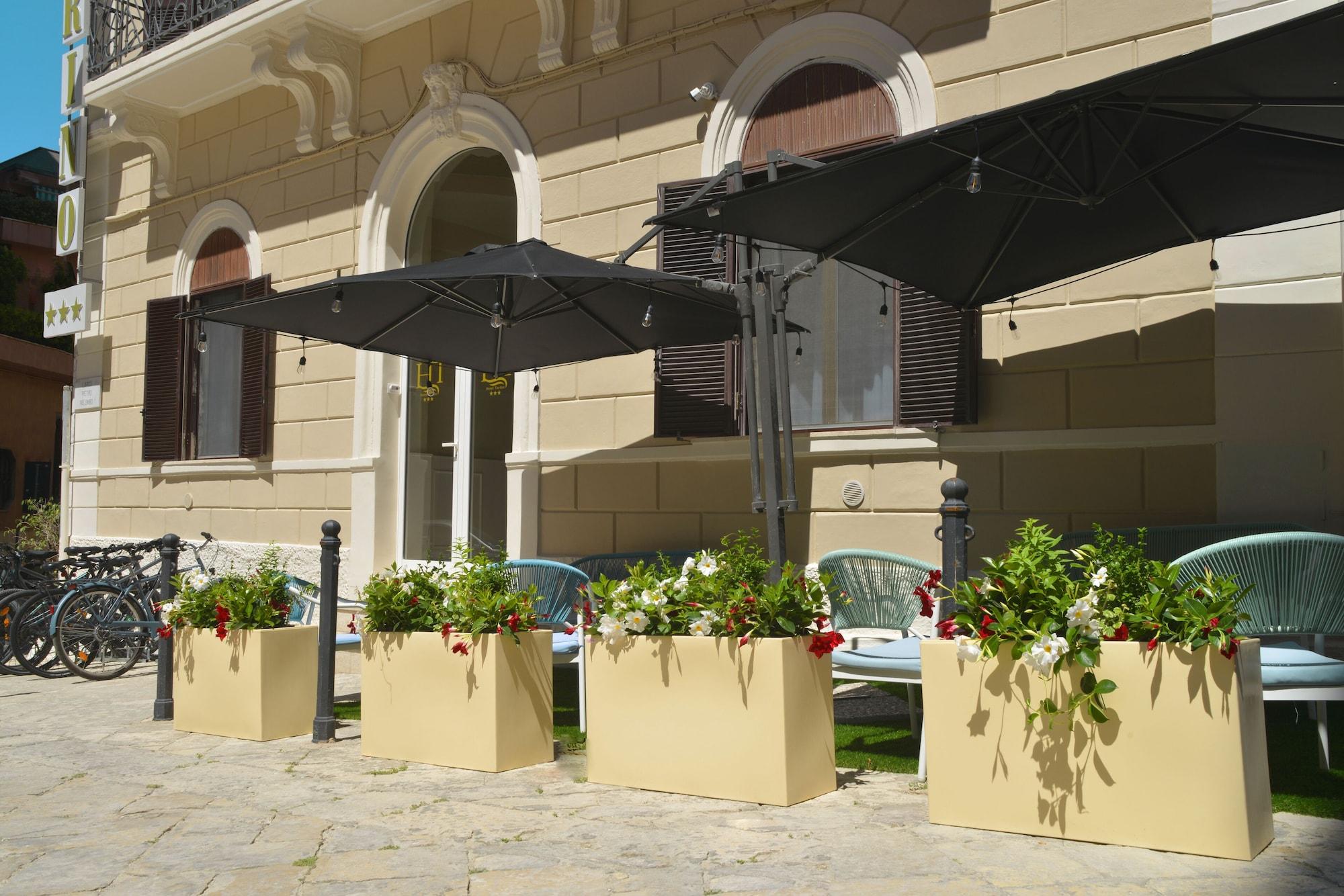 Vista Exterior Hotel Torino