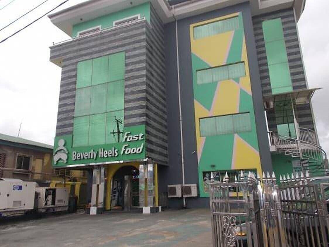 Varios Beverly Heels Hotel