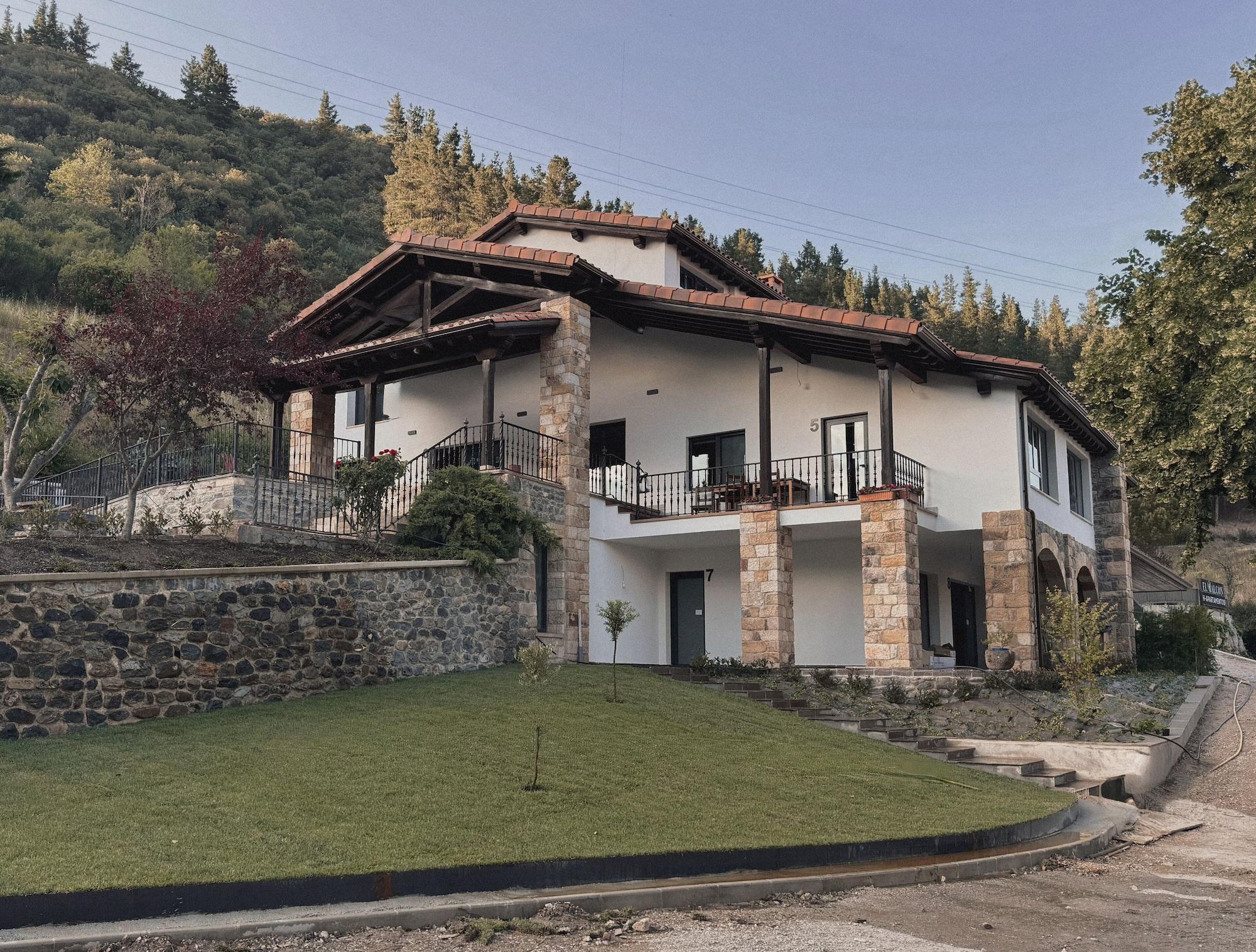 Vista Exterior El Balcón de Potes