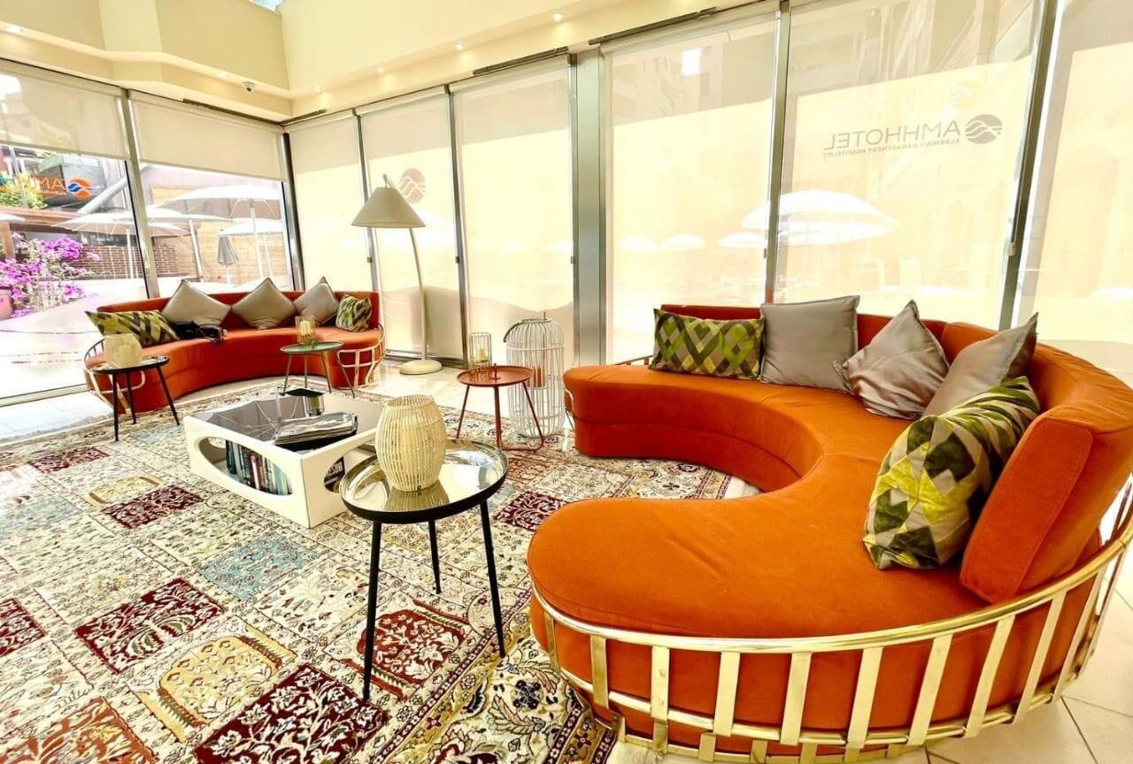 Vista Lobby AMH Hotel