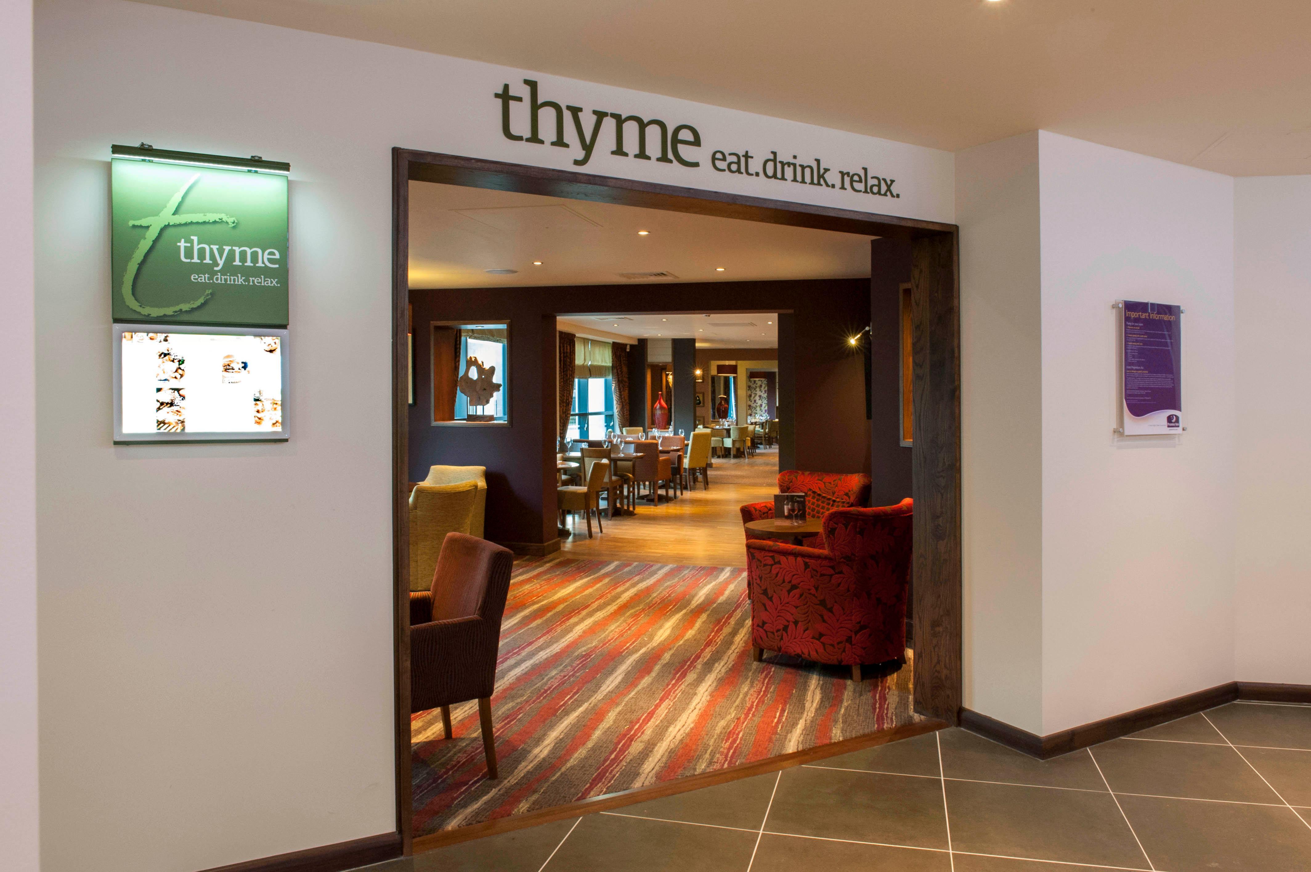 Bar/Salón Premier Inn Bath City Centre