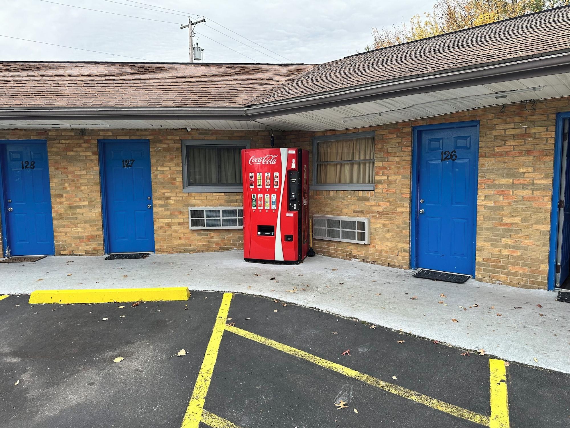 Comodidades del Alojamiento Westgate Manor Motel Austintown-Younstown, Ohio