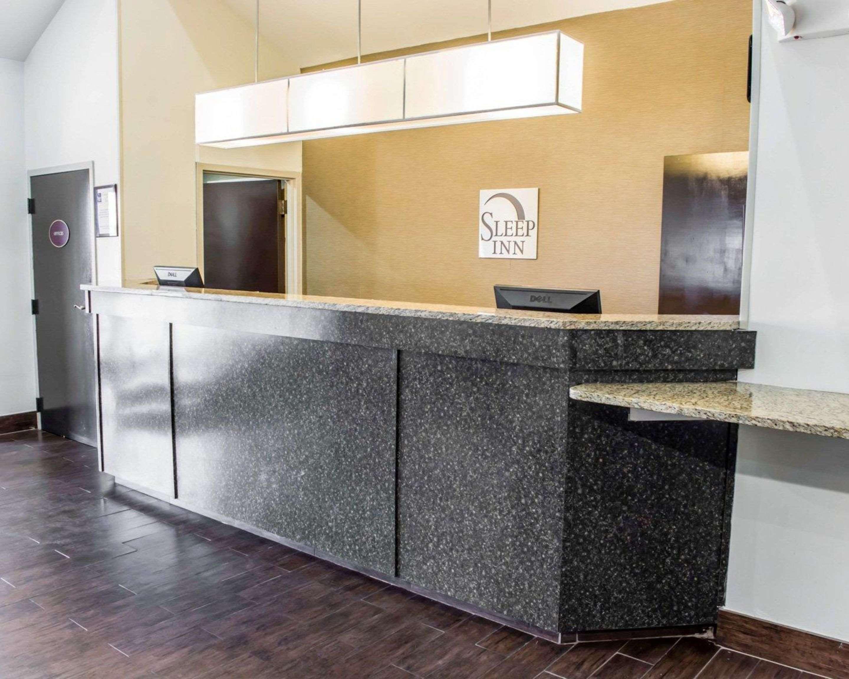 Vista Lobby Sleep Inn Richmond South