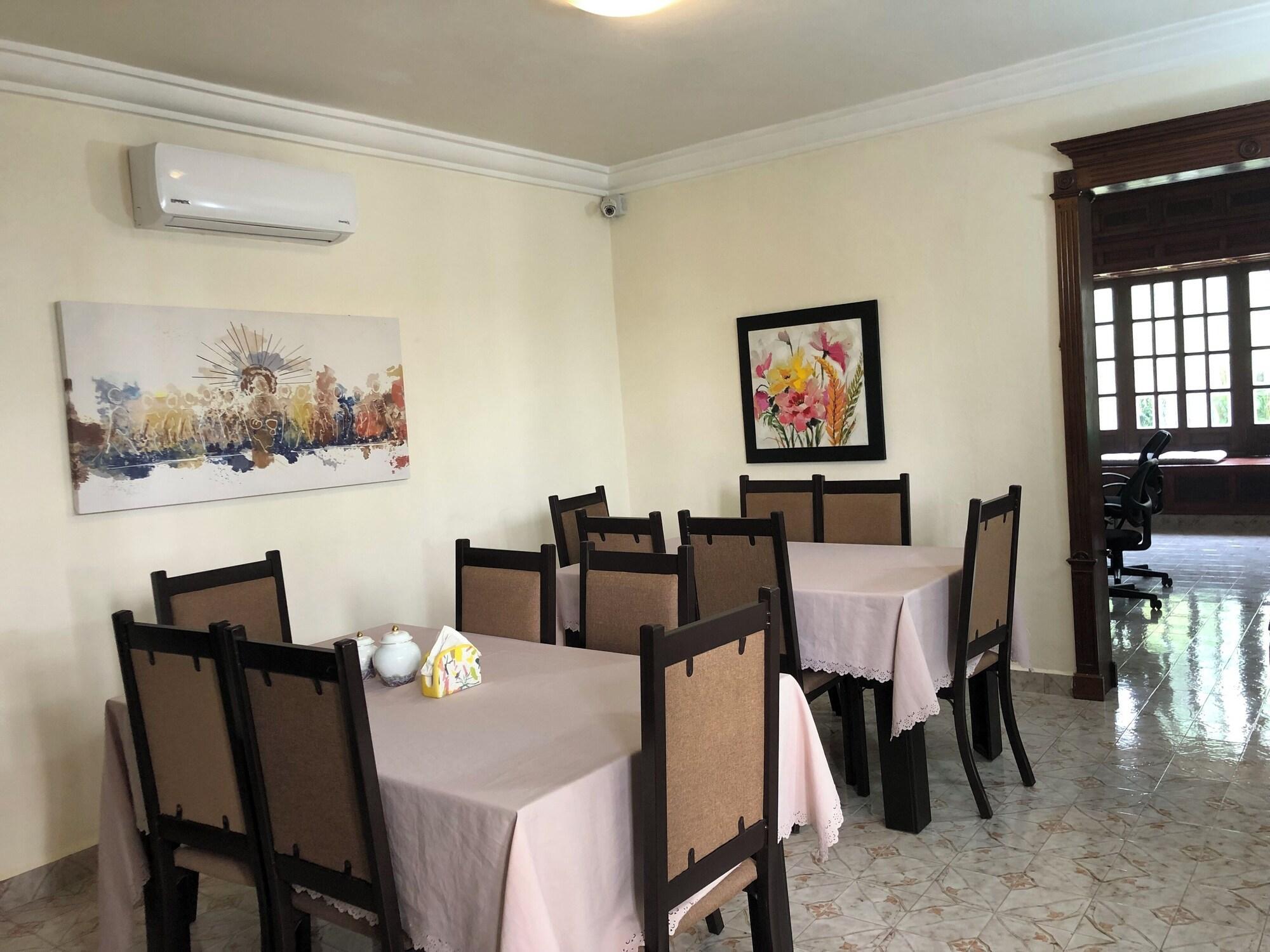 Restaurant Hotel Boutique Villas Segovia Suites Cozumel