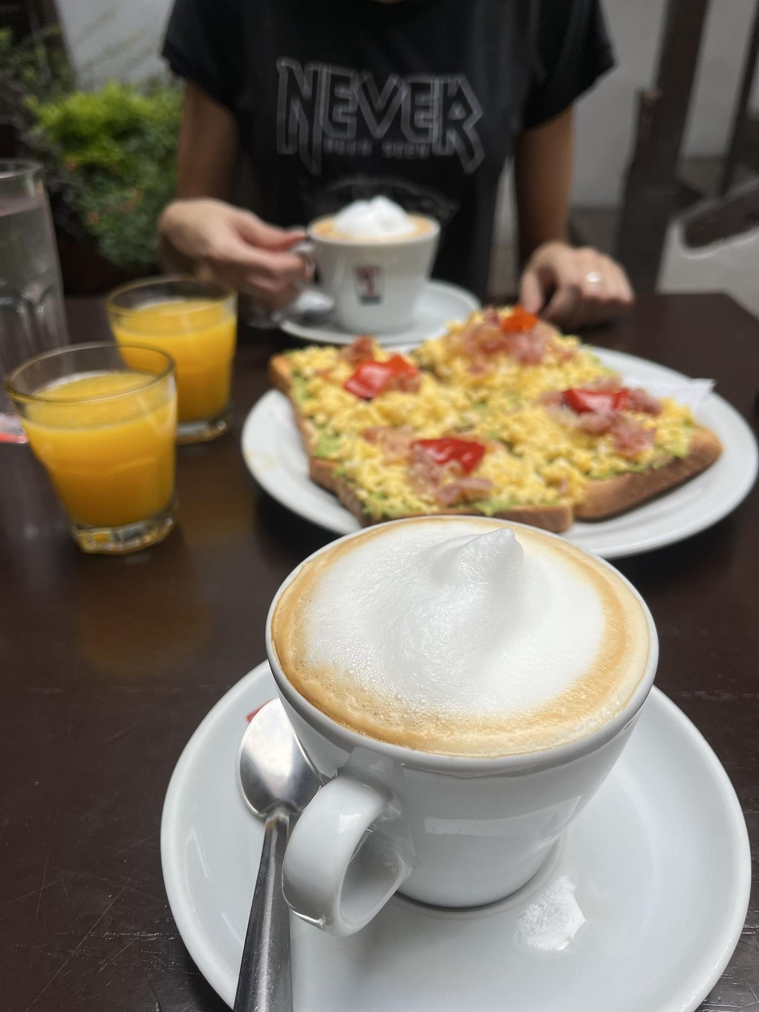 Restaurant Adobe Suites