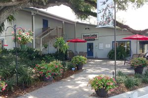 Alojamiento - Hontoon Landing Resort & Marina