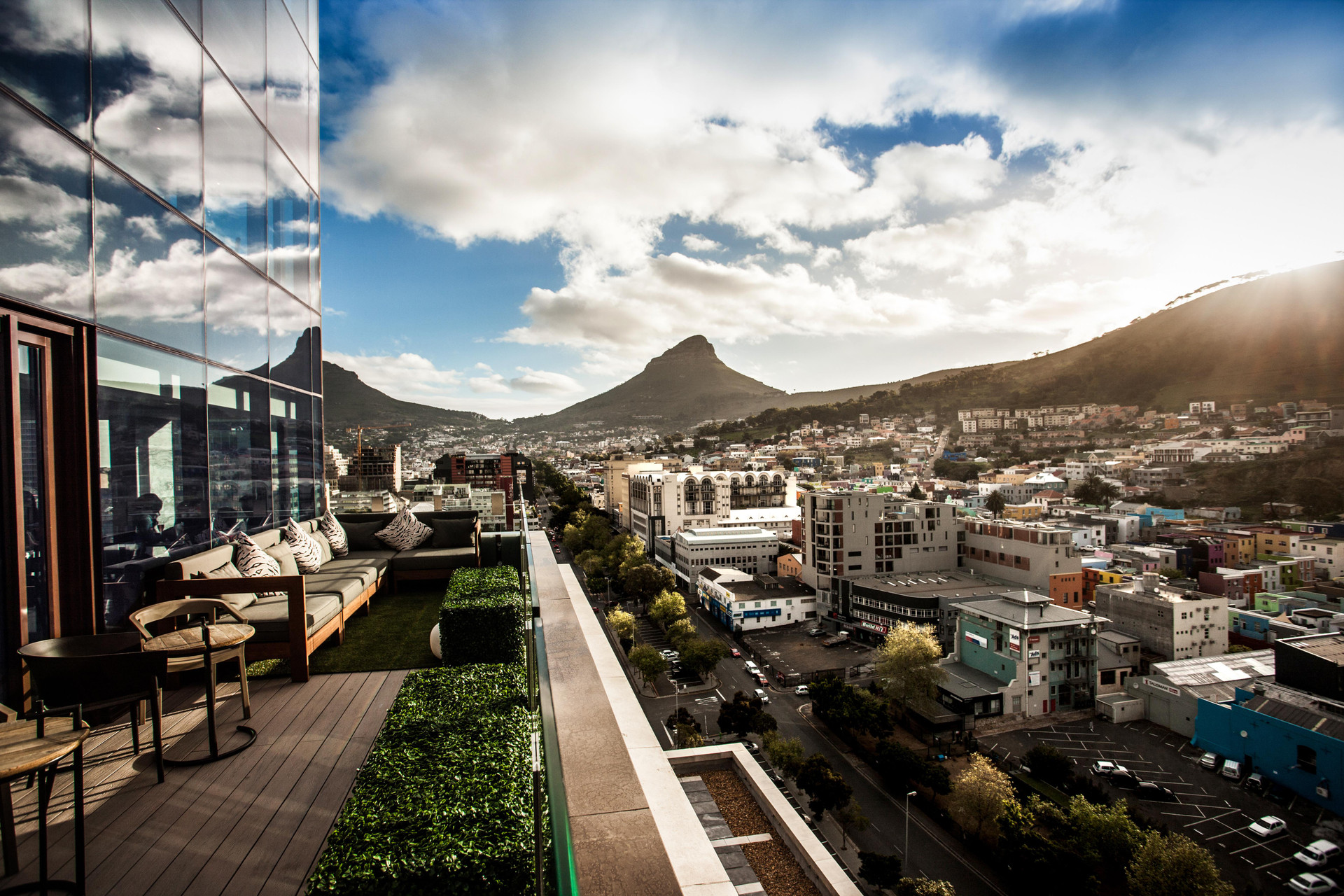 Bar/Salón SunSquare Cape Town City Bowl