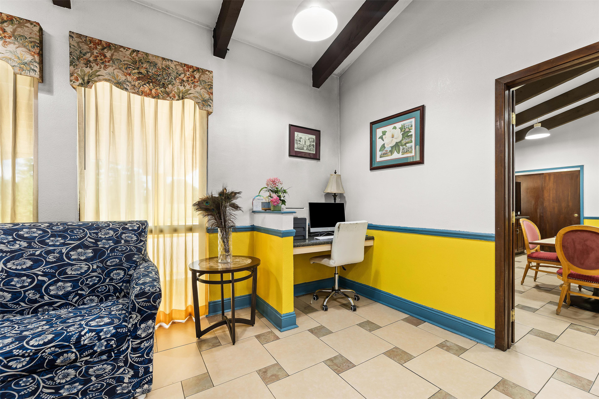 Vista Lobby Americas Best Value Inn and Suites Aberdeen