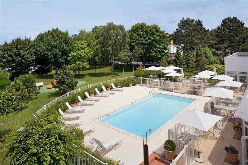 Vista Piscina Novotel Amiens Pôle Jules Verne