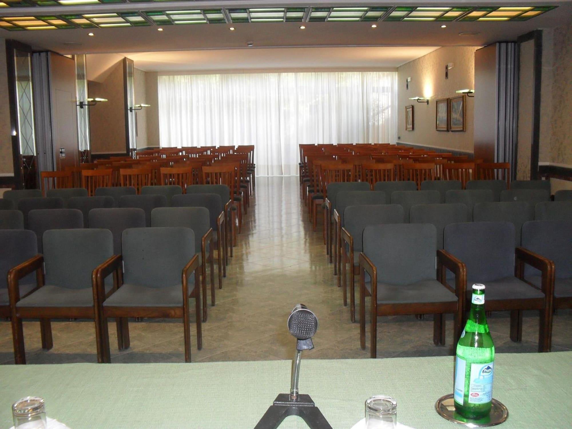 Sala de Reuniones Hotel Parco