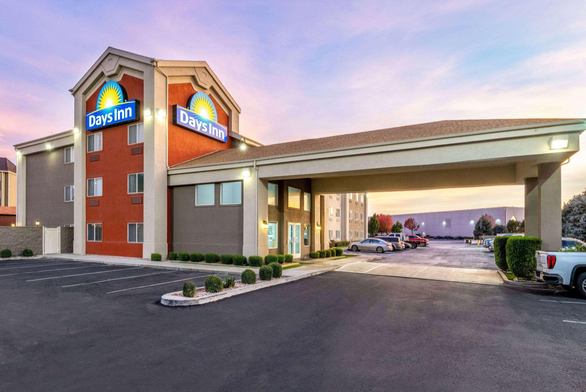 Vista Exterior Days Inn By Wyndham Springville