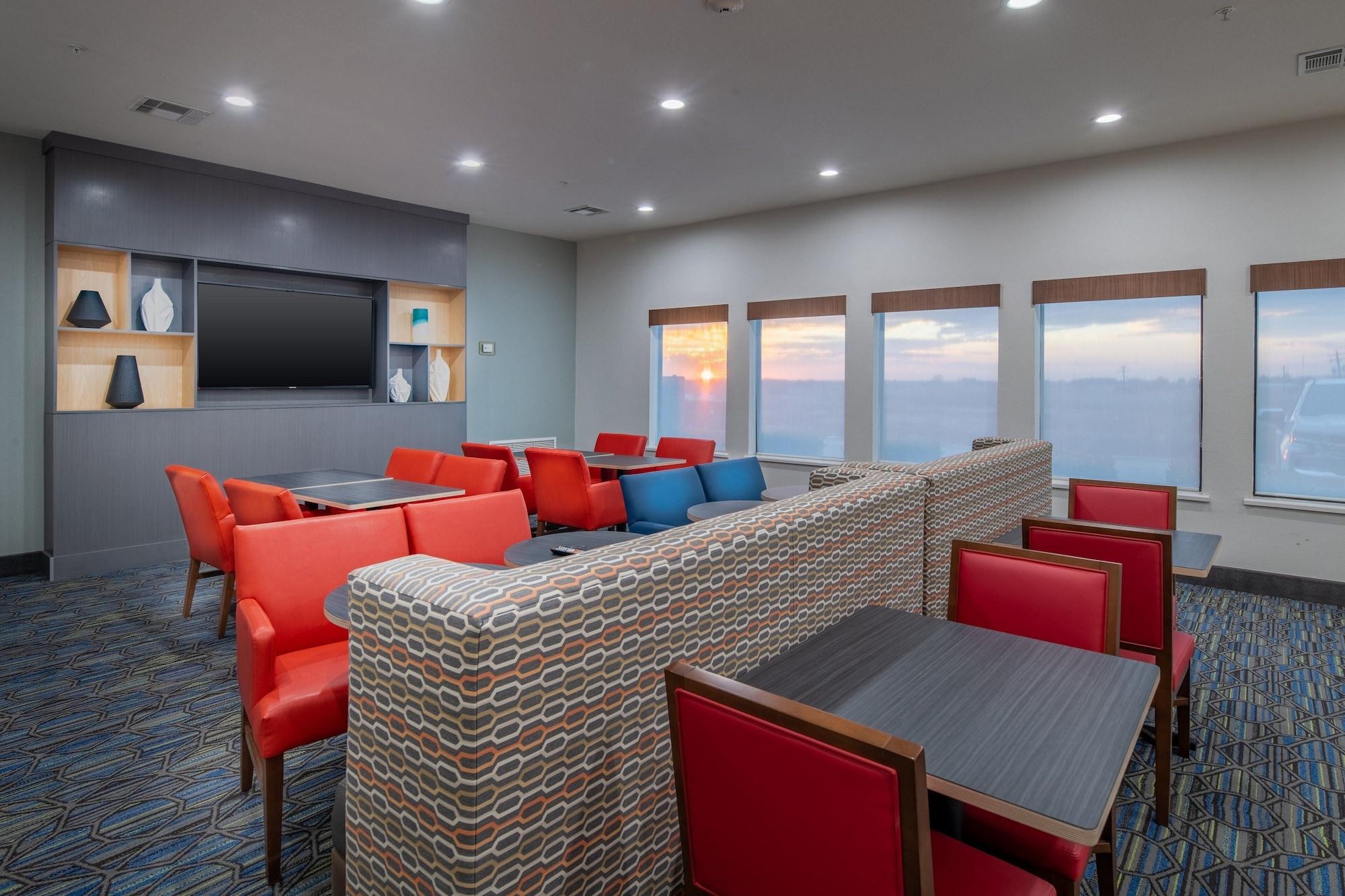 Restaurant Holiday Inn Express & Suites N Waco Area - West by IHG