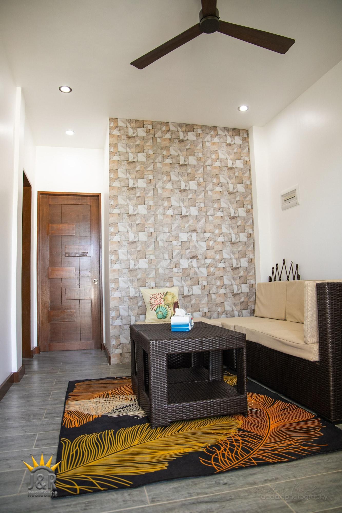 Habitación J&R Residence