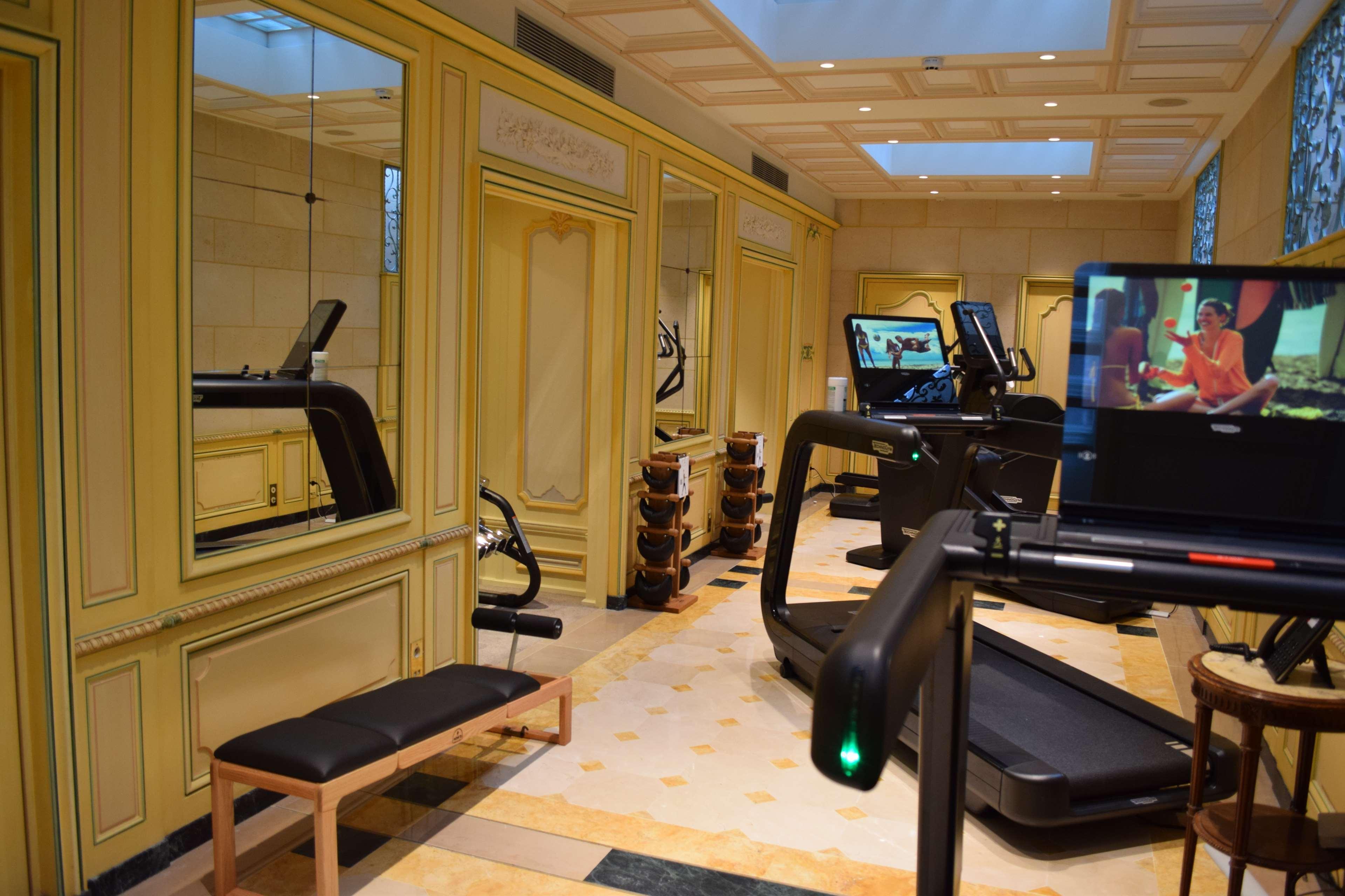 Gimnasio Hotel Regina Louvre