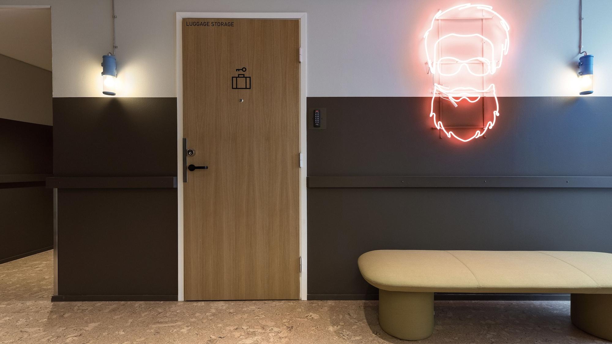 Vista Lobby Bob W City Centre