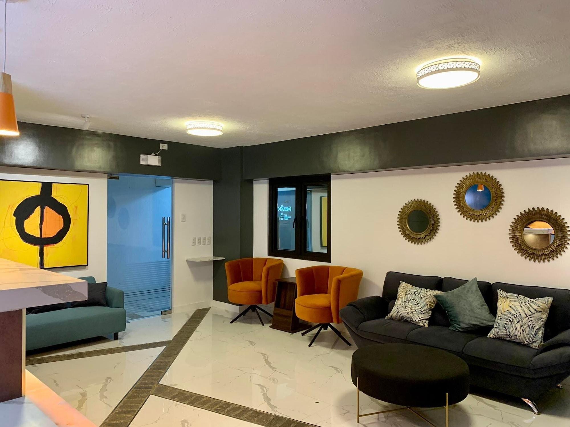 Vista Lobby CLOCKWORKORANGE Luxury Suites