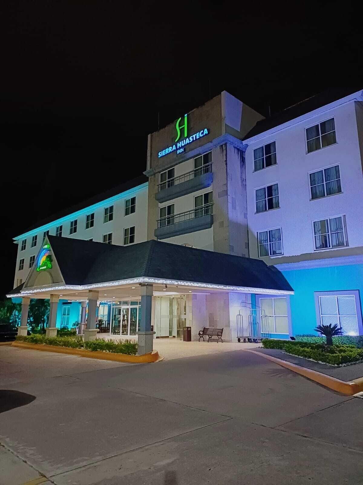 Varios Sierra Huasteca Inn