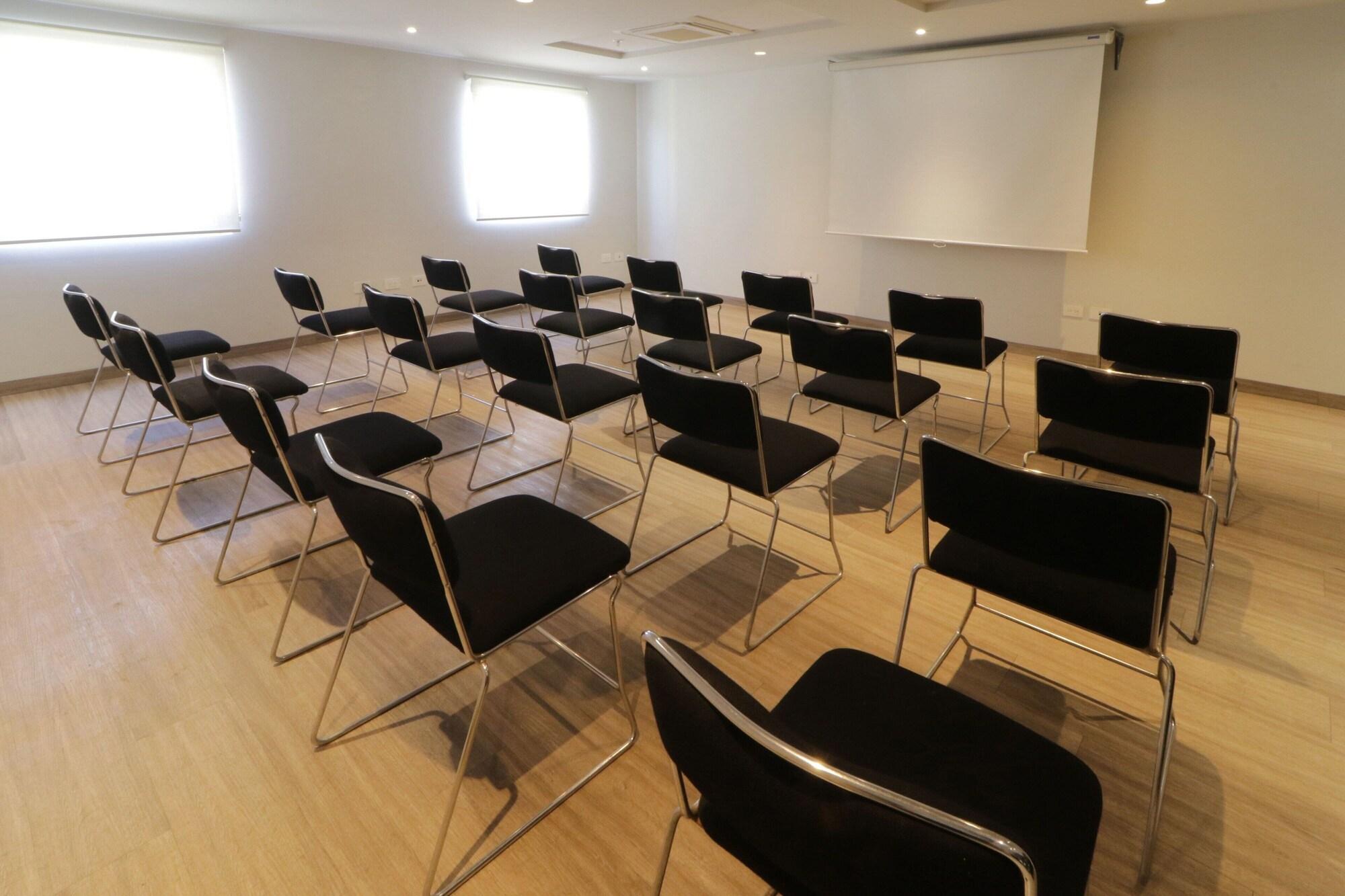 Sala de Reuniones City Express Junior by Marriott San Luis Potosí Zona Industrial