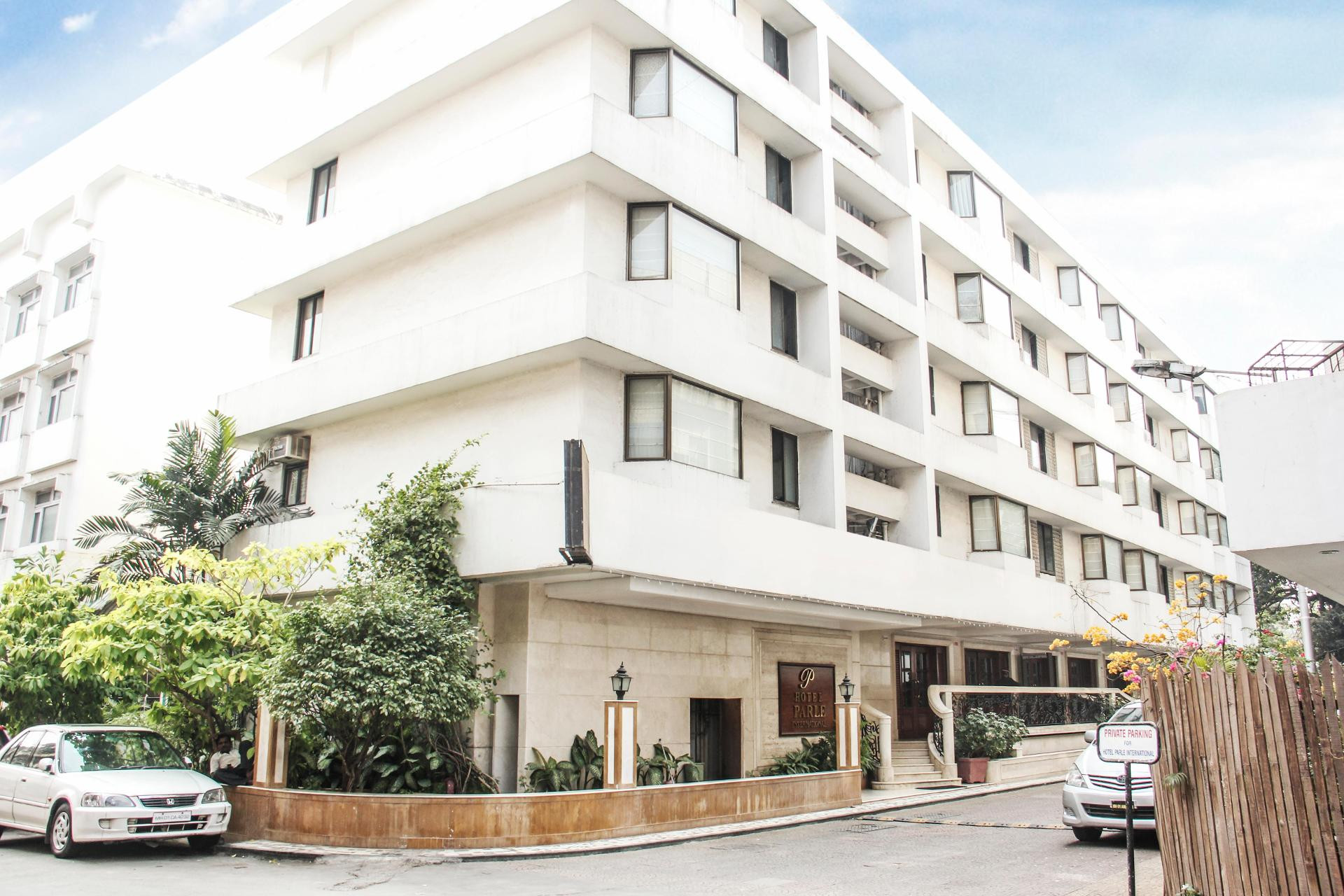 Vista Exterior Hotel Parle International