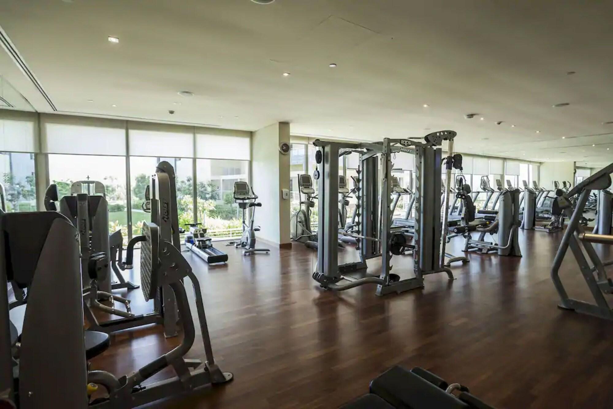 Gimnasio Rixos The Palm Luxury Suite Collection