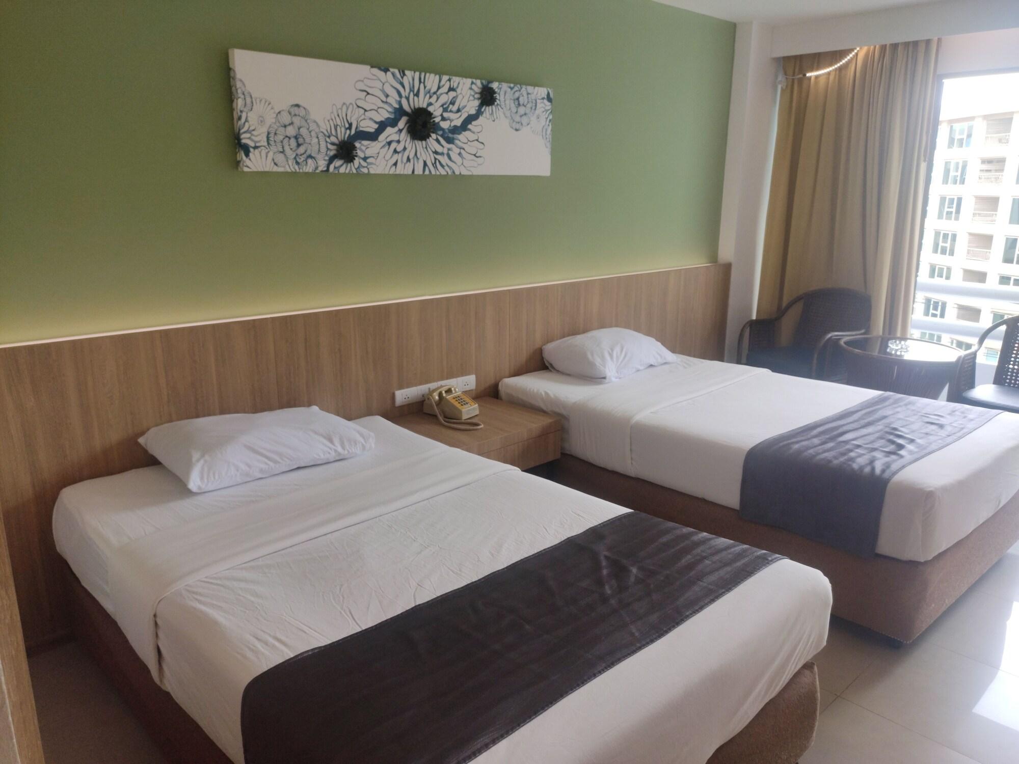 Varios Hotel Metro Inn