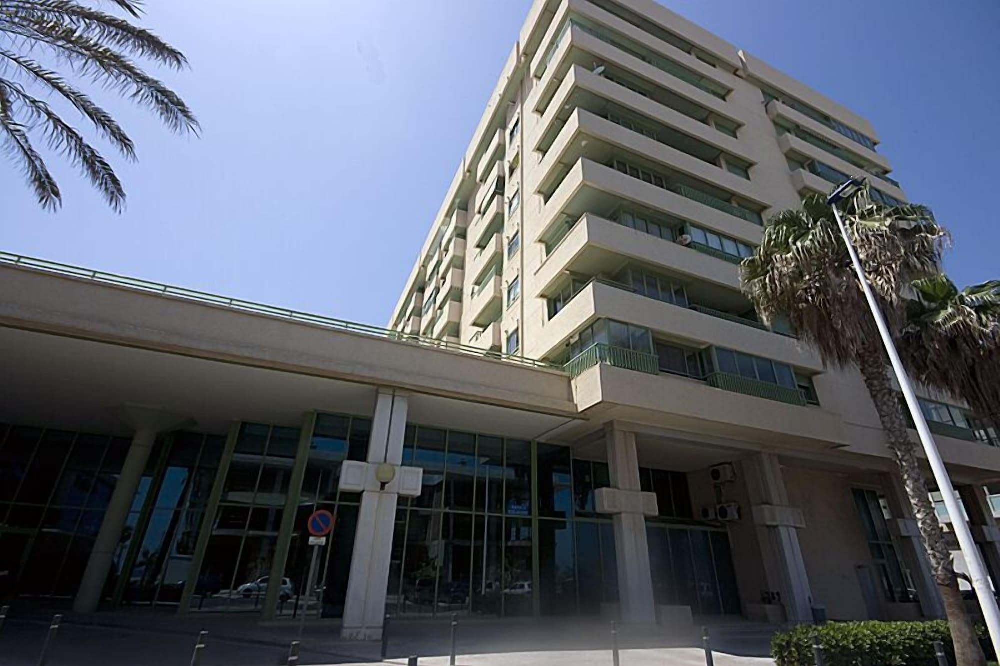 Vista Exterior Patacona Green Holiday