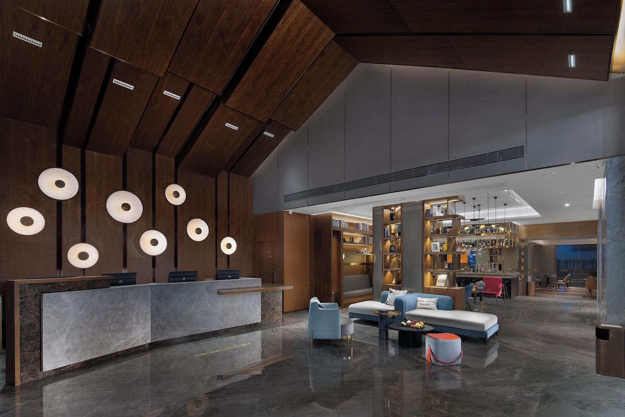 Vista Lobby ECHIC Mercure International Hotel Guangzhou Railway Station Xiaobei Metro Station Branch