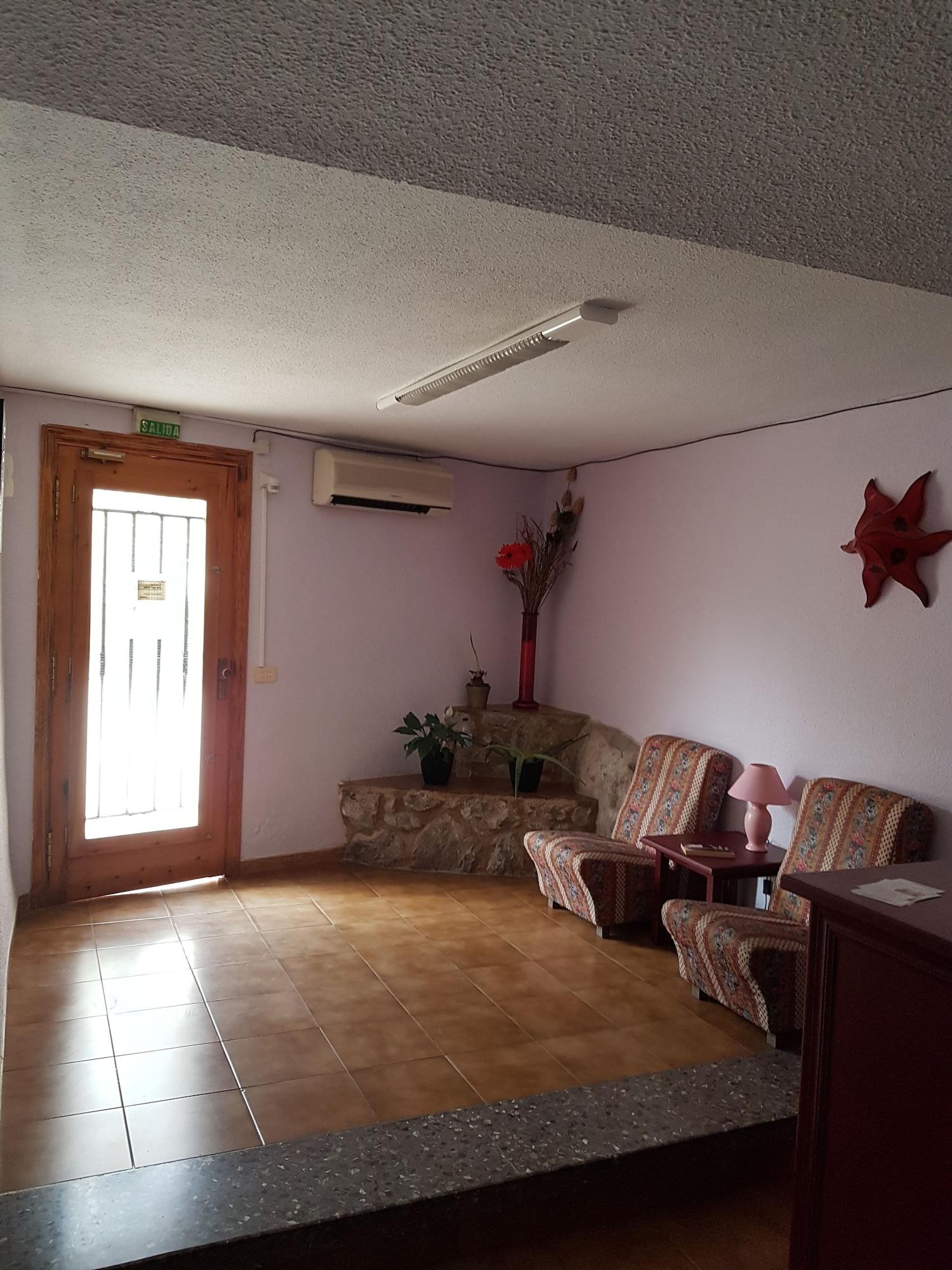 Vista Lobby Hostal L Escaleta