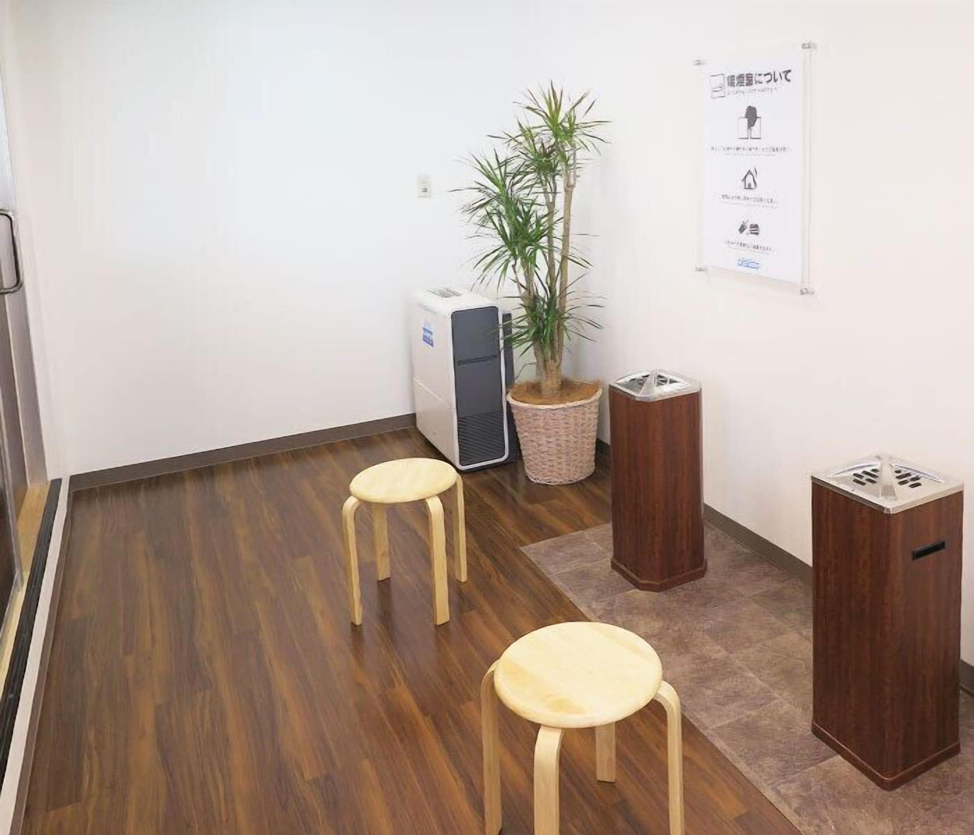 Comodidades del Alojamiento Sauna & Capsule Hotel Hollywood - Caters to Men