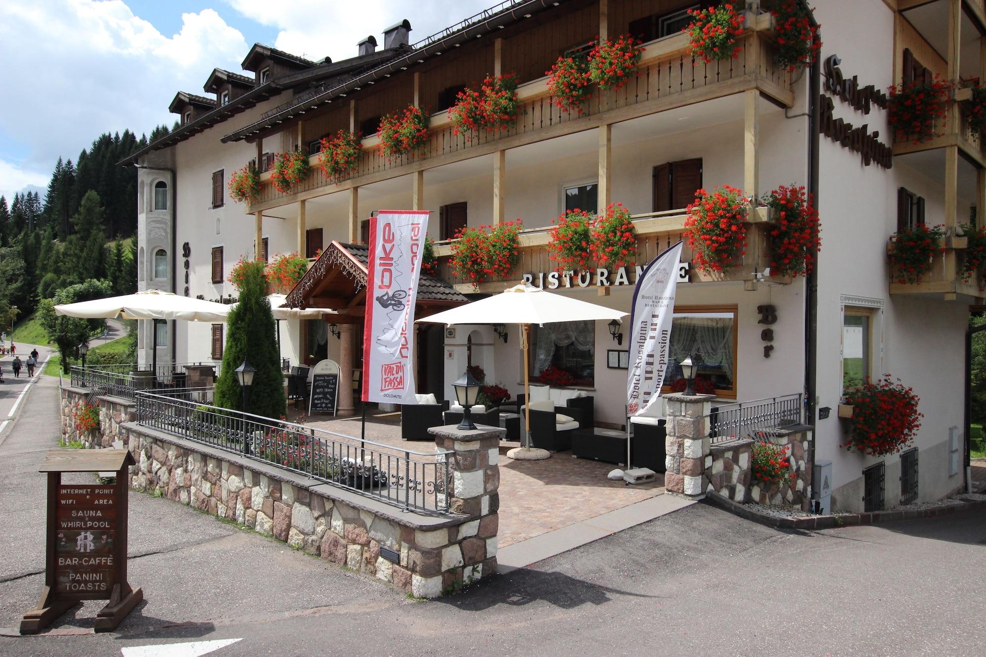 Vista Exterior Hotel Rosalpina