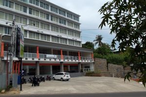 Alojamiento - L Bajo Hotel